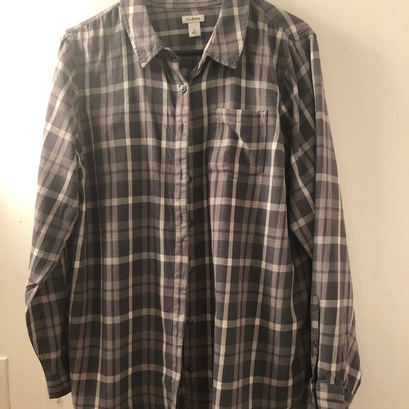L.L. Bean Tops - L.L.BEAN  BUTTON DOWN PLAID SHIRT - L/PET 💎✨💜